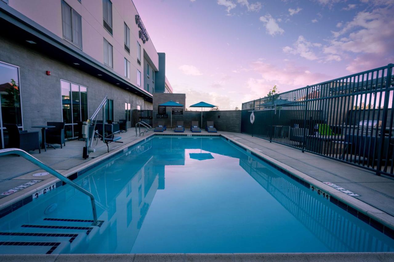 Hampton Inn Riverside March Air Force Base, Ca Ngoại thất bức ảnh